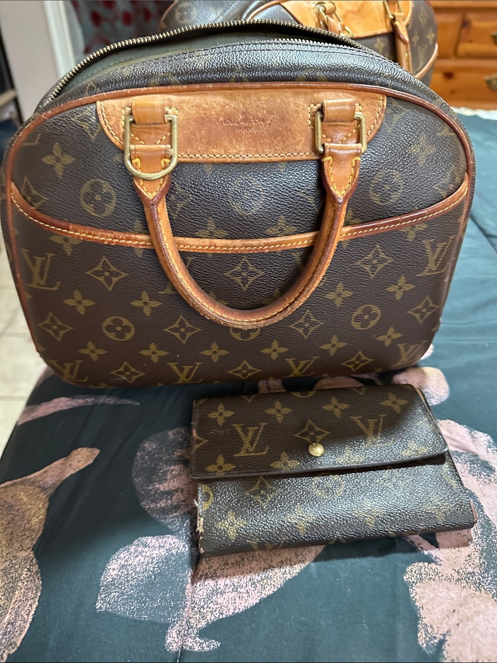LV Trouville Hand Bag with Wallet